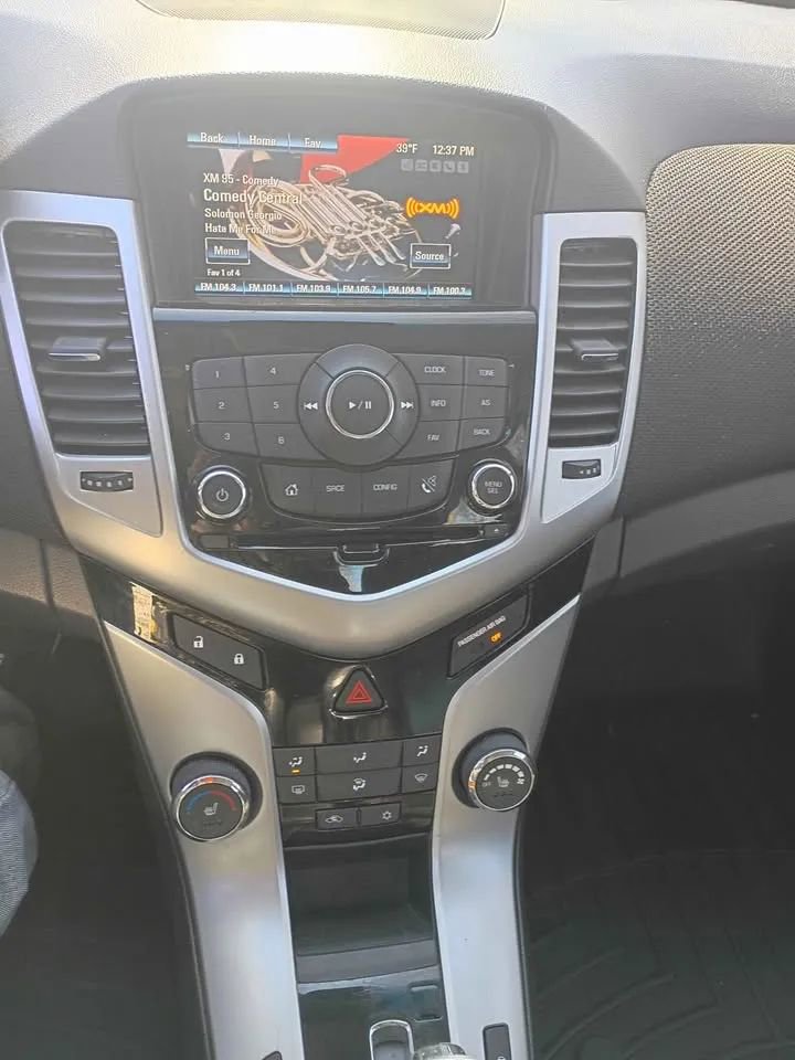 Used 2014 Chevrolet Cruze LT w/ Sun, Sound and Sport Package FWD image 7