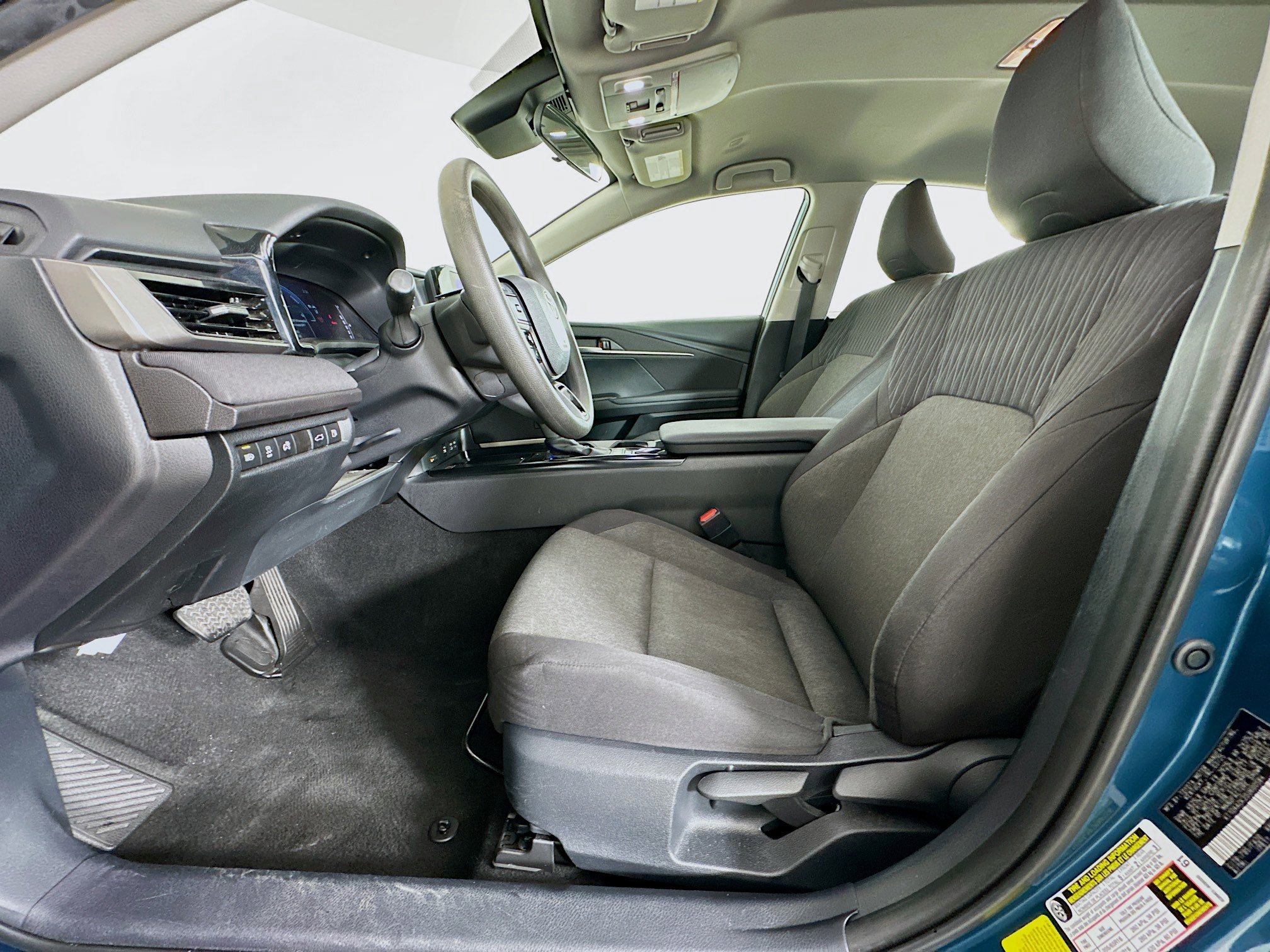 Used 2025 Toyota Camry LE image 13