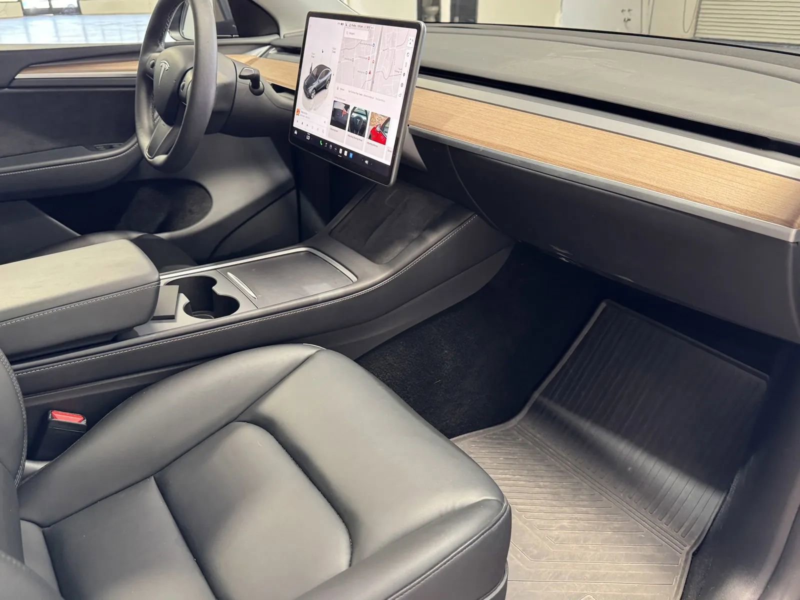 Used 2024 Tesla Model Y Long Range image 5