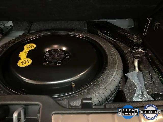 Used 2025 Volvo XC40 B5 Plus image 89