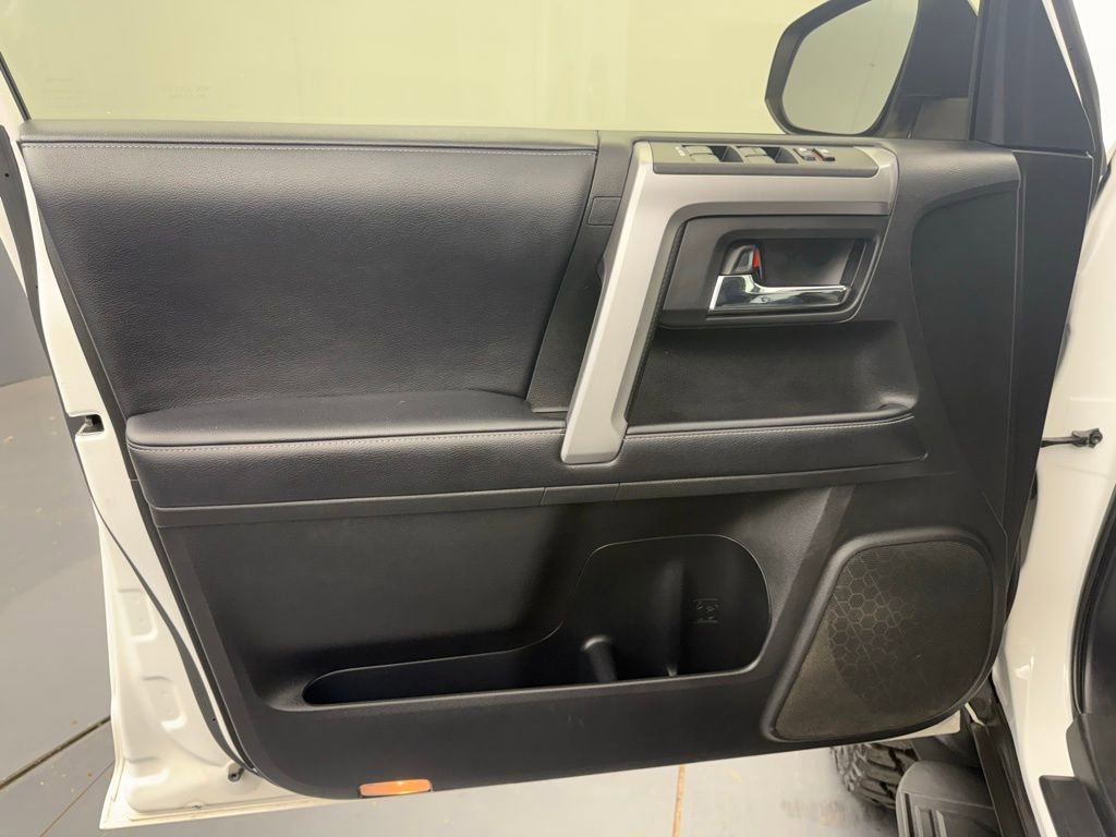 Used 2019 Toyota 4Runner SR5 Premium AWD/4WD image 23