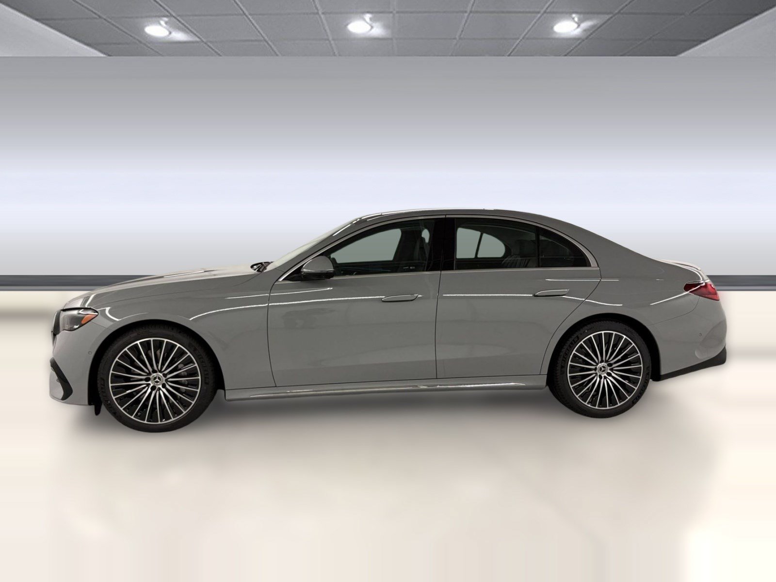 New 2027 Mercedes-Benz E 450 4MATIC Sedan image 2
