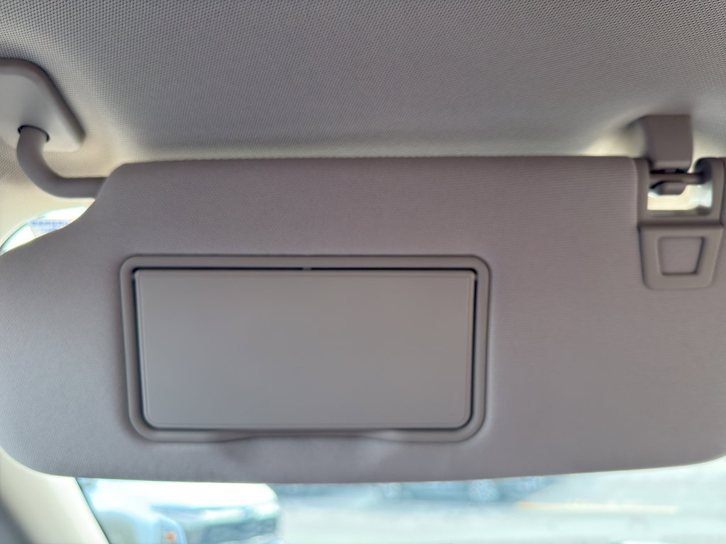 Used 2020 Ford Explorer XLT w/ Equipment Group 202A image 25