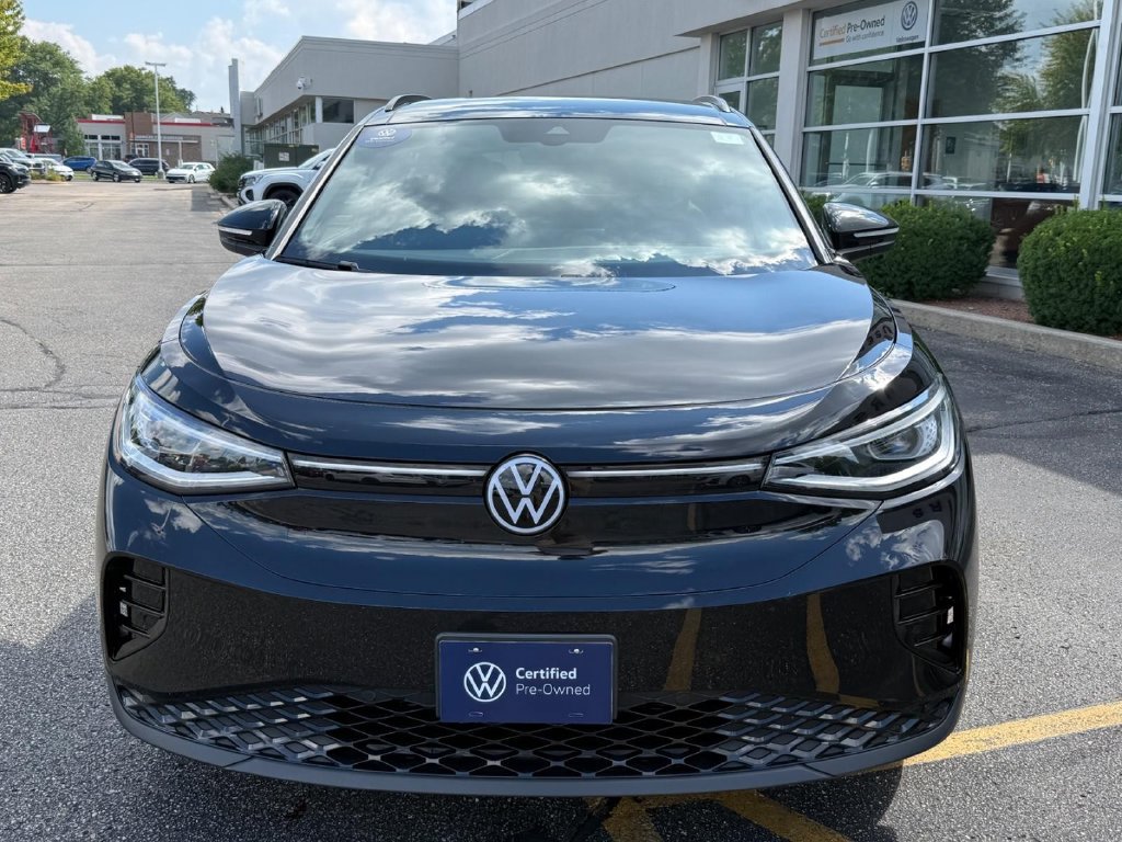 Certified 2025 Volkswagen ID.4 Pro S w/ ID.4 Black Package RWD image 9