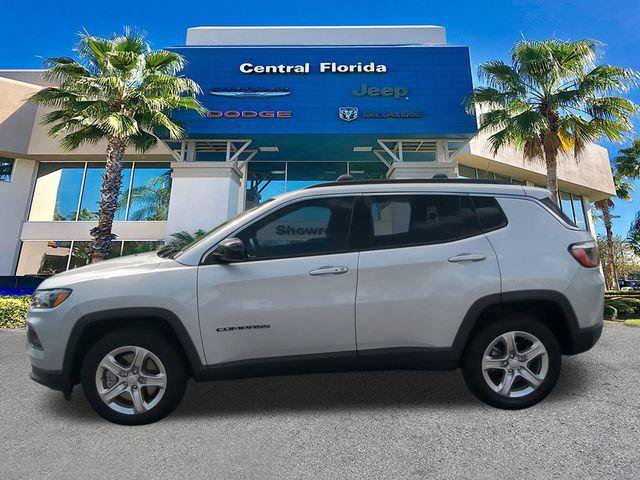 Certified 2024 Jeep Compass Latitude AWD/4WD image 8