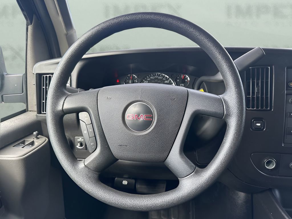 Used 2023 GMC Savana 2500 w/ Driver Convenience Package image 12