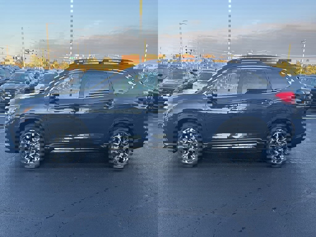 New 2025 Subaru Ascent Limited image 6