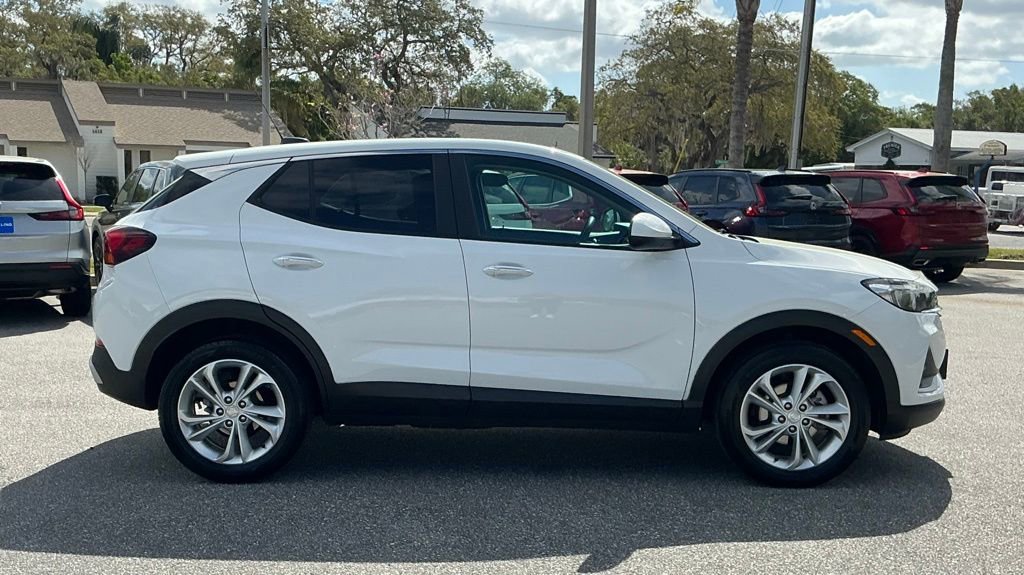 Used 2022 Buick Encore GX Preferred w/ Cold Weather Comfort Package image 9