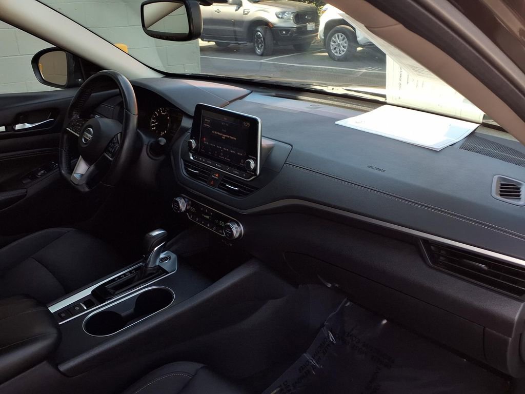 Used 2019 Nissan Altima 2.5 SV image 23