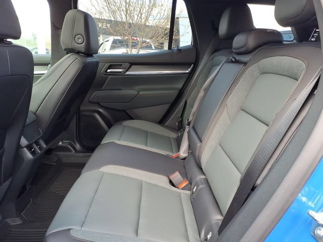 New 2026 GMC Terrain AT4 w/ Technology Package II AWD/4WD image 9