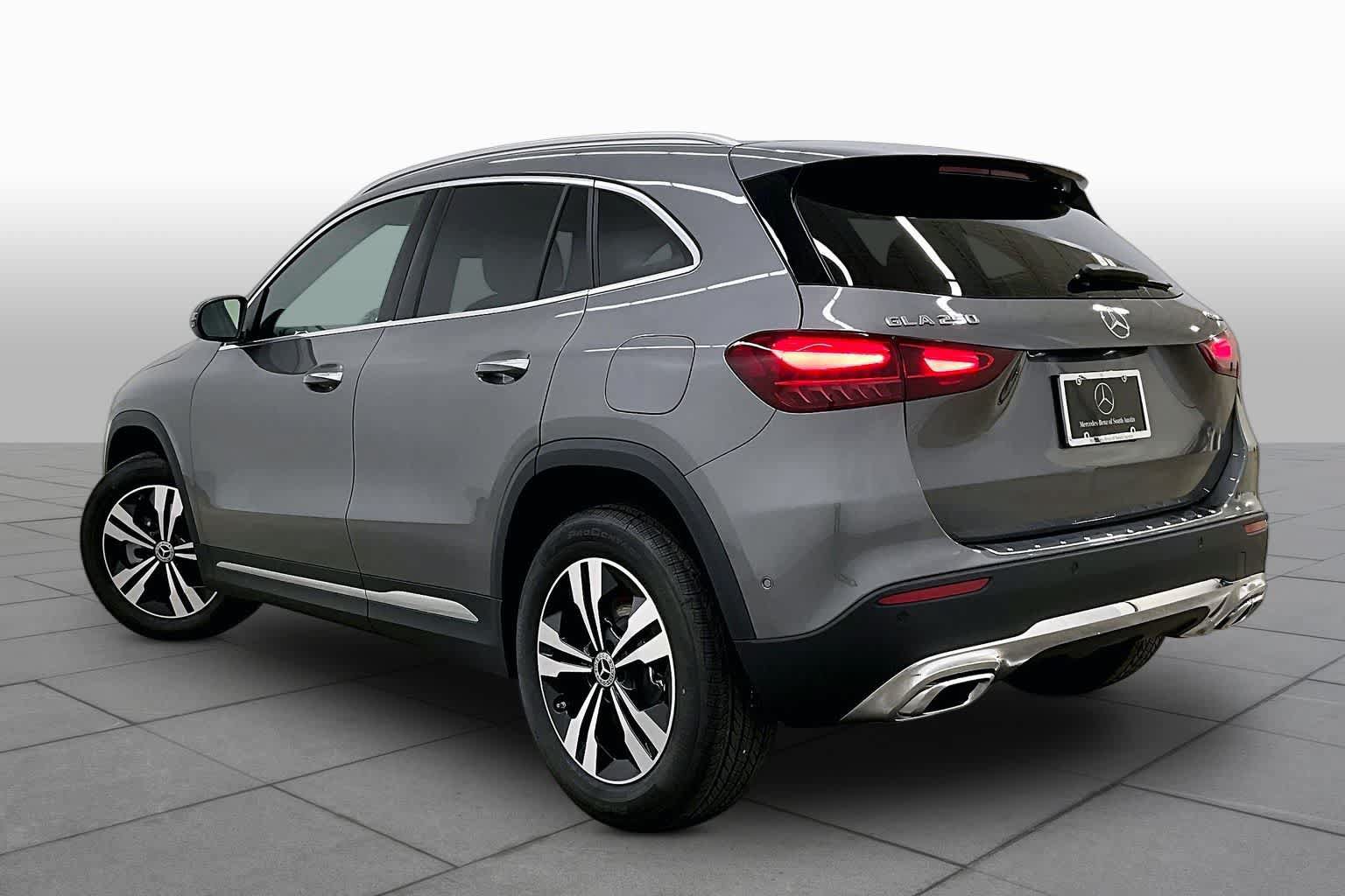 New 2026 Mercedes-Benz GLA 250 4MATIC image 12