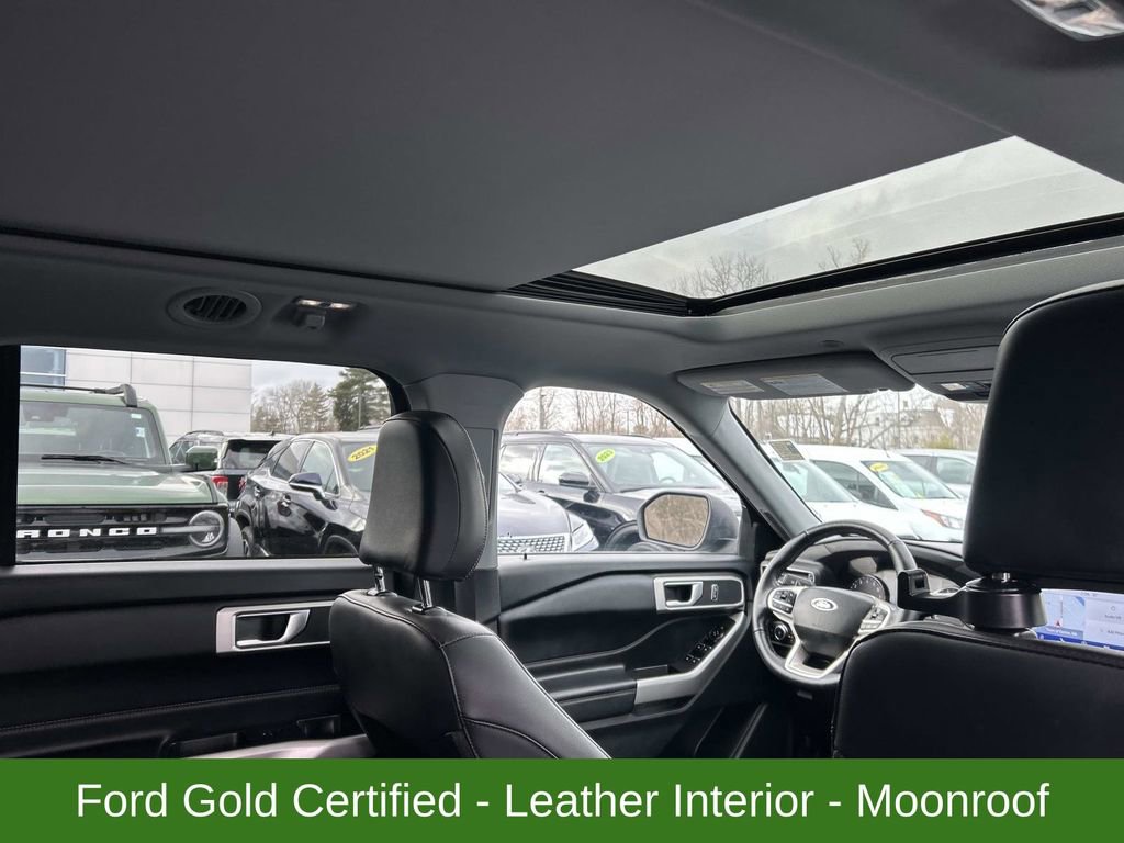 Certified 2022 Ford Explorer XLT w/ Equipment Group 202A image 16