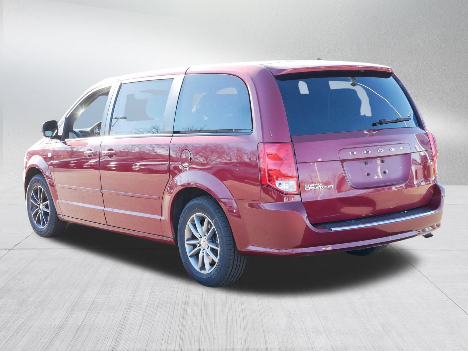Used 2014 Dodge Grand Caravan SE image 5