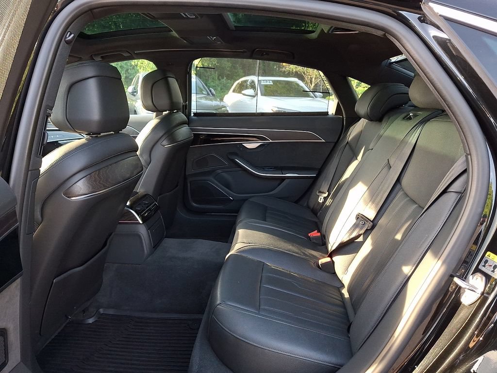 Used 2020 Audi A8 L 3.0T w/ Executive Package AWD/4WD image 17