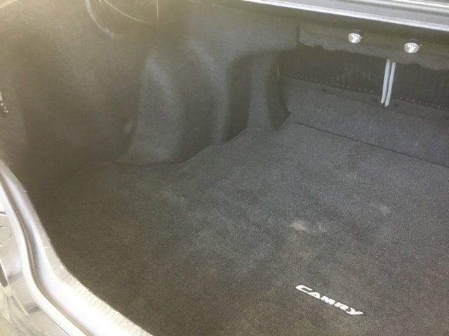 Used 2012 Toyota Camry LE image 19