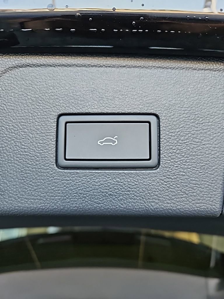 New 2026 Volkswagen Atlas SEL Premium R-Line image 21