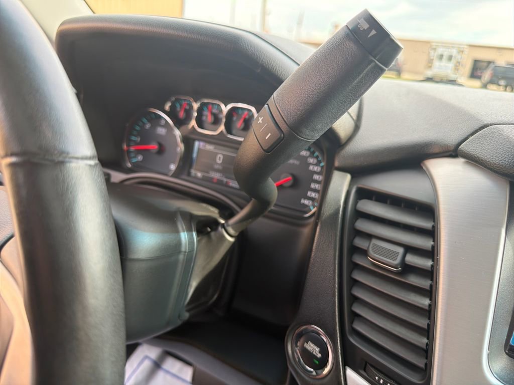 Used 2018 GMC Yukon SLT w/ Premium Edition AWD/4WD image 24