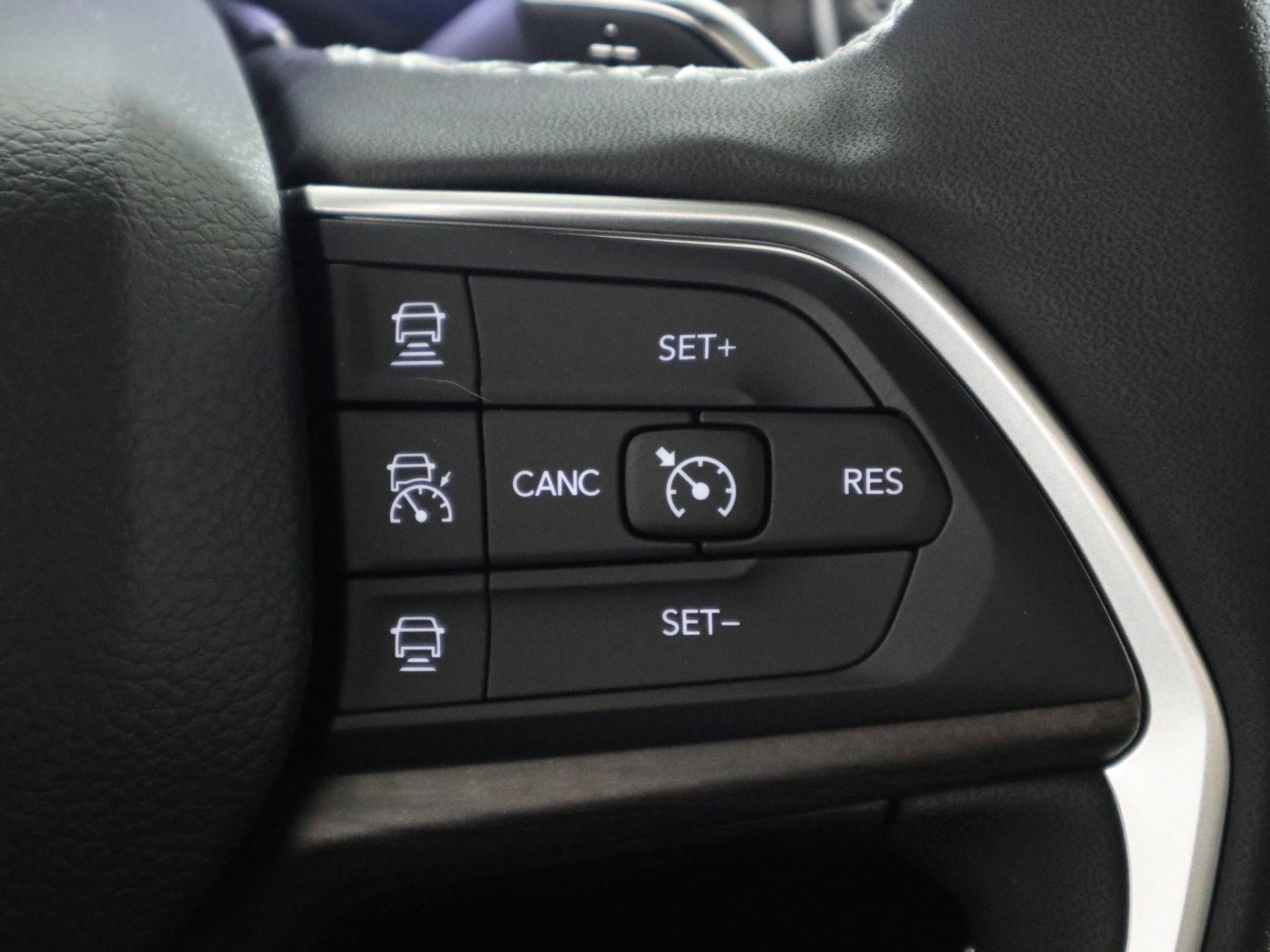 New 2025 Jeep Grand Cherokee Limited w/ Luxury Tech Group II image 29