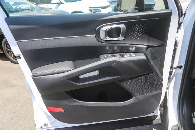 New 2026 Kia Sorento S w/ S Panoramic Sunroof Package FWD image 22