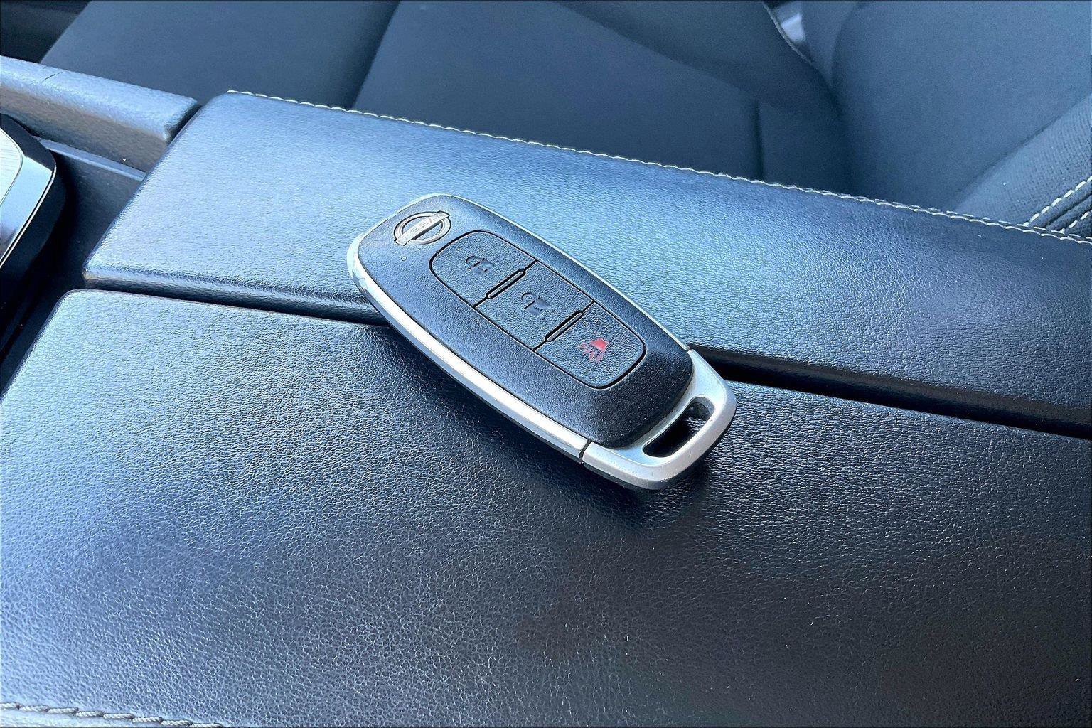 Certified 2023 Nissan Rogue S FWD image 12