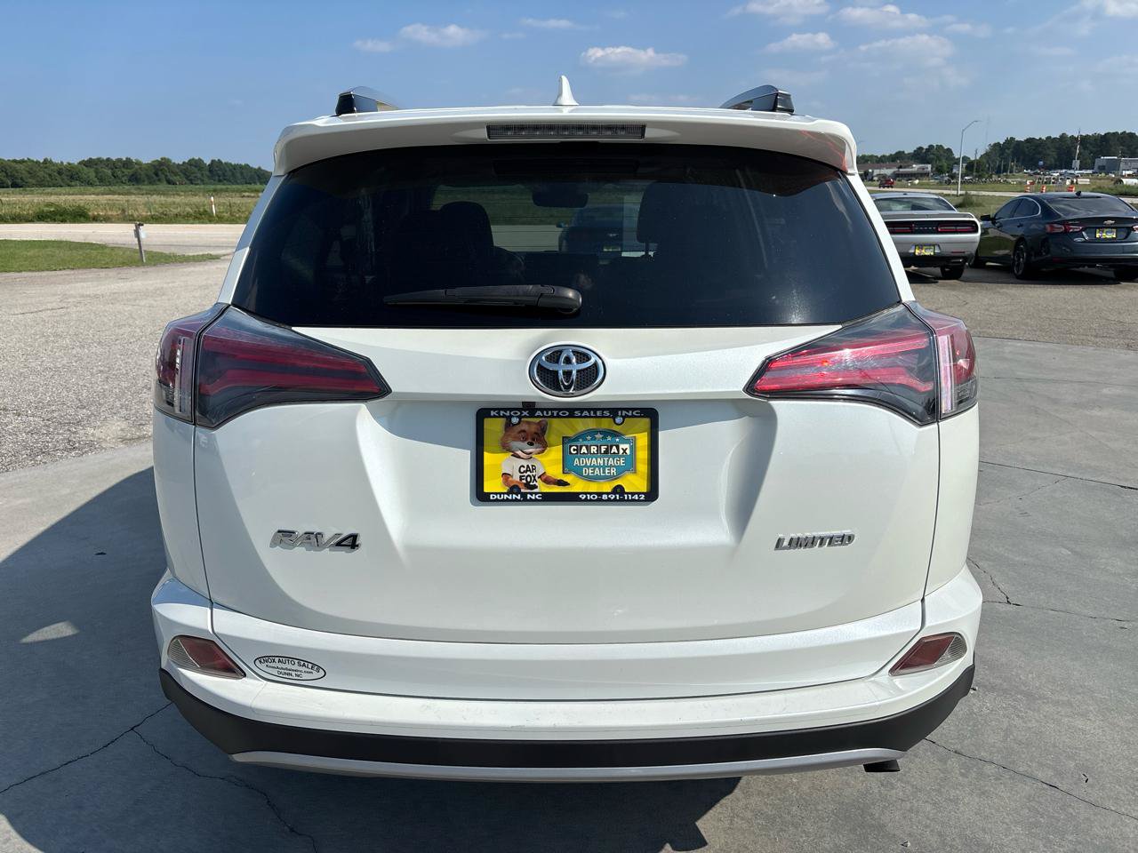 Used 2018 Toyota RAV4 Limited FWD image 5