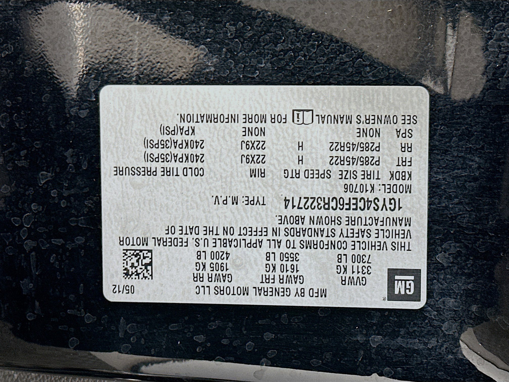 Used 2012 Cadillac Escalade Premium image 12