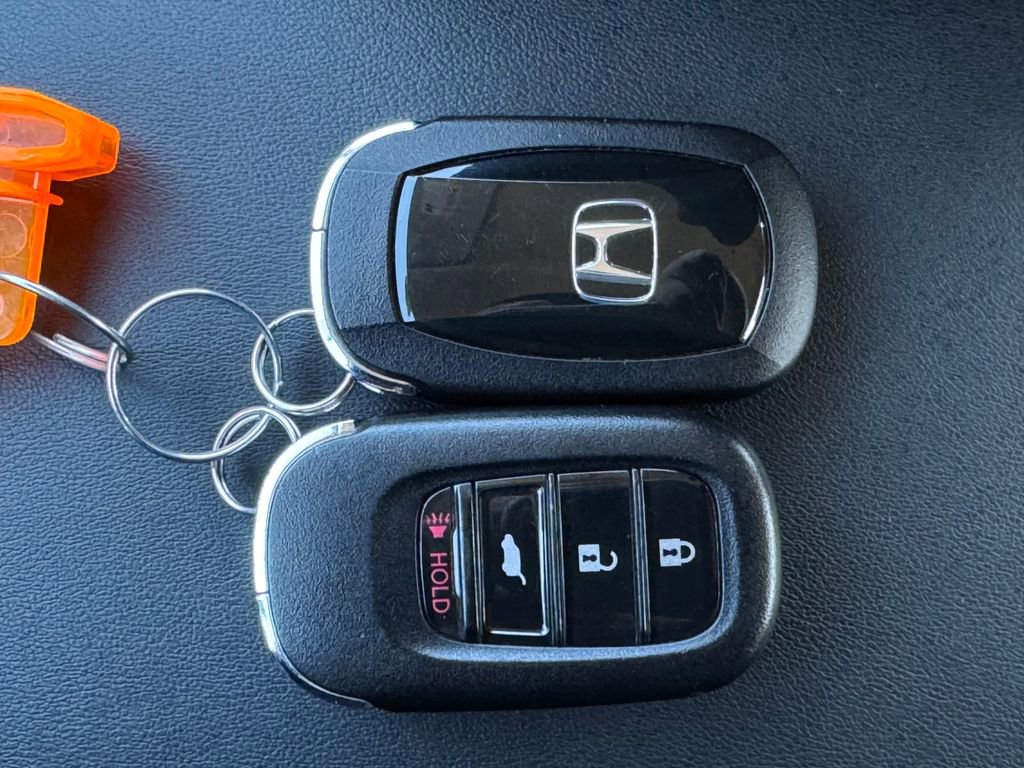 Used 2023 Honda HR-V LX image 31