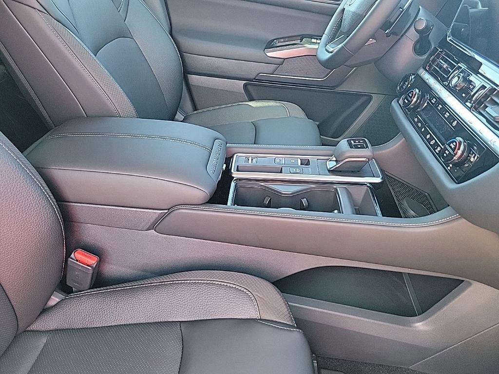 New 2026 Nissan Pathfinder SL FWD image 46