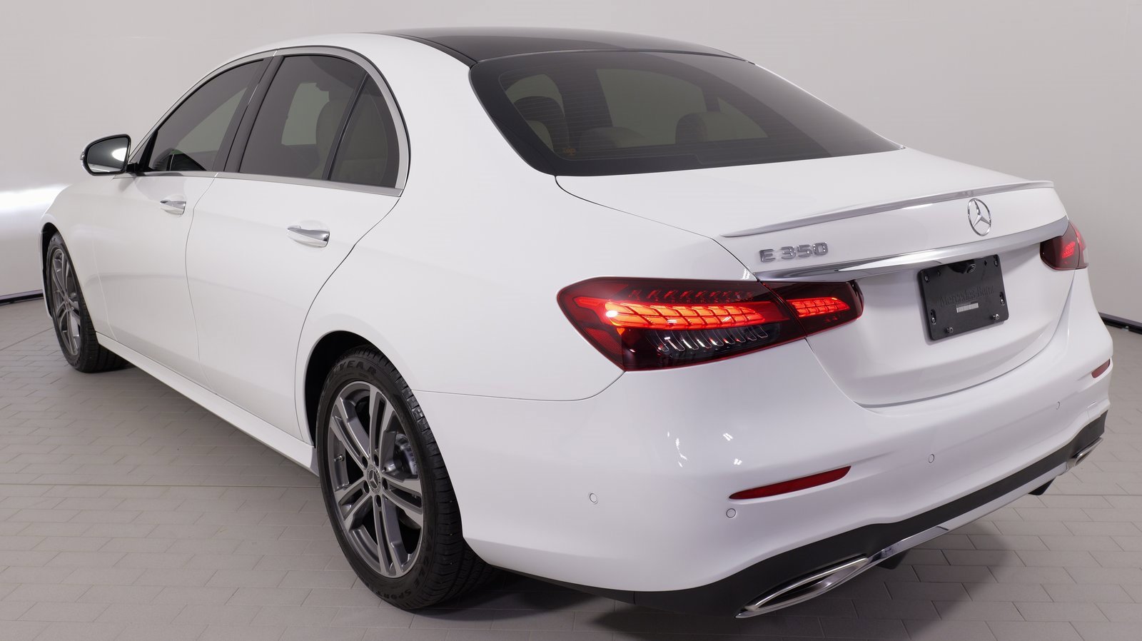 Used 2021 Mercedes-Benz E 350 Sedan image 33