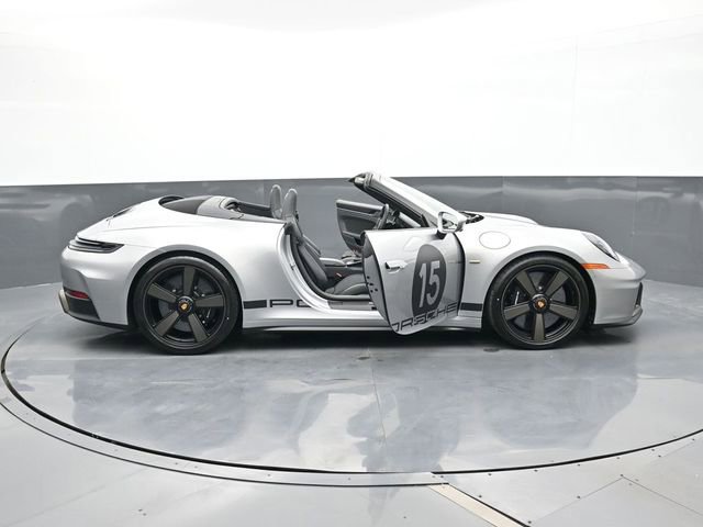 Certified 2026 Porsche 911 GTS image 33