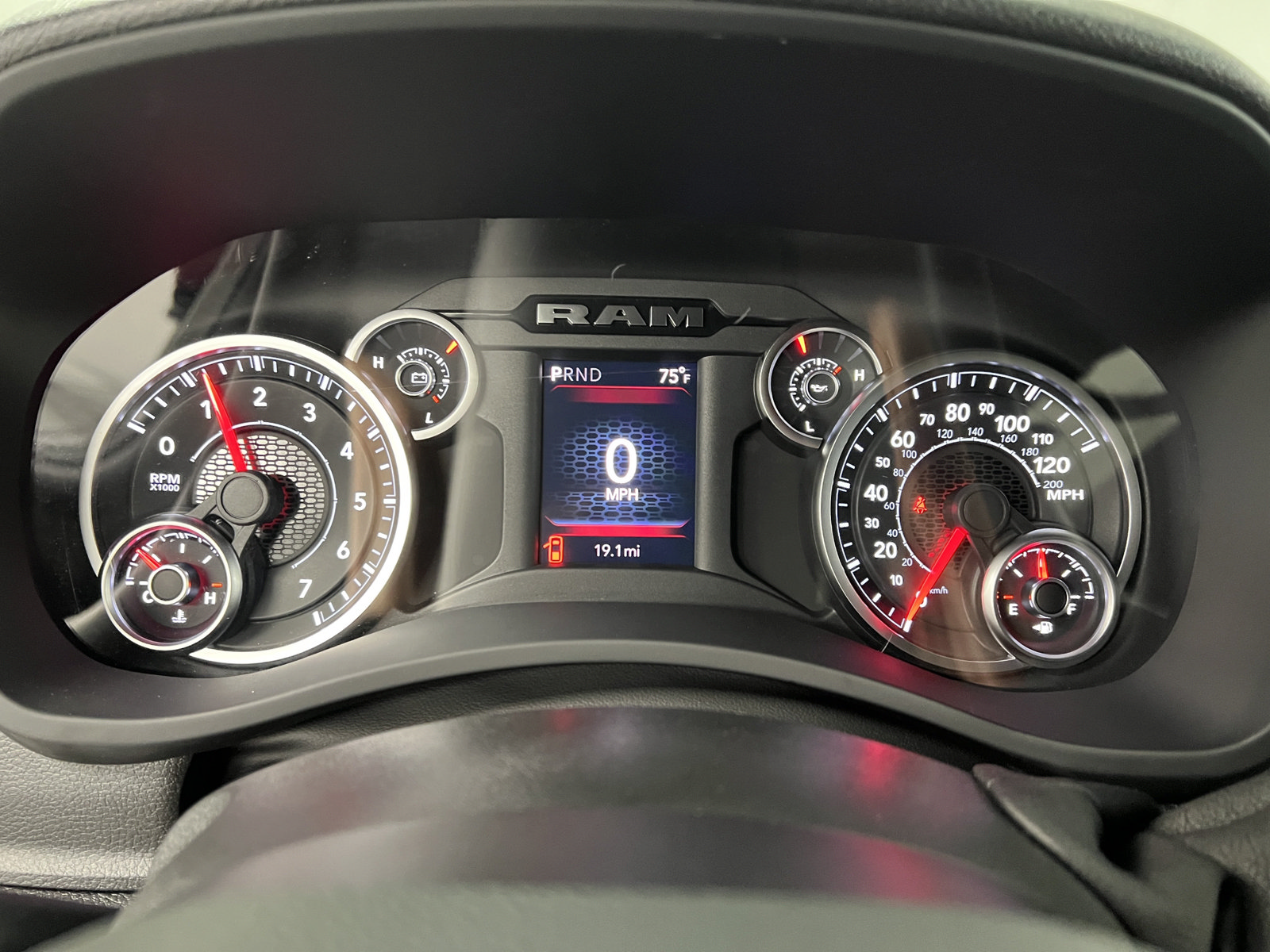 New 2027 RAM 2500 Tradesman AWD/4WD image 25