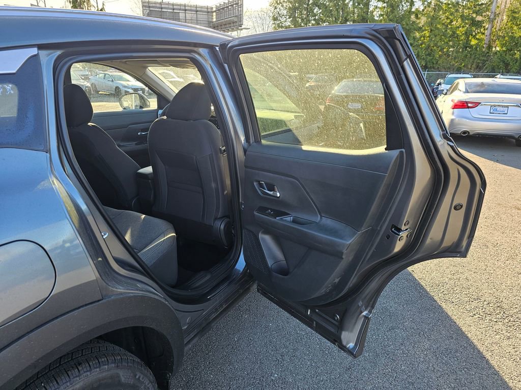 New 2026 Nissan Kicks SV w/ SV Premium Package image 25