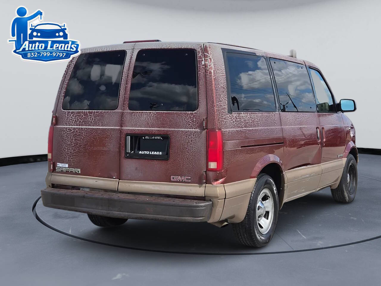 Used 1998 GMC Safari Passenger RWD image 5