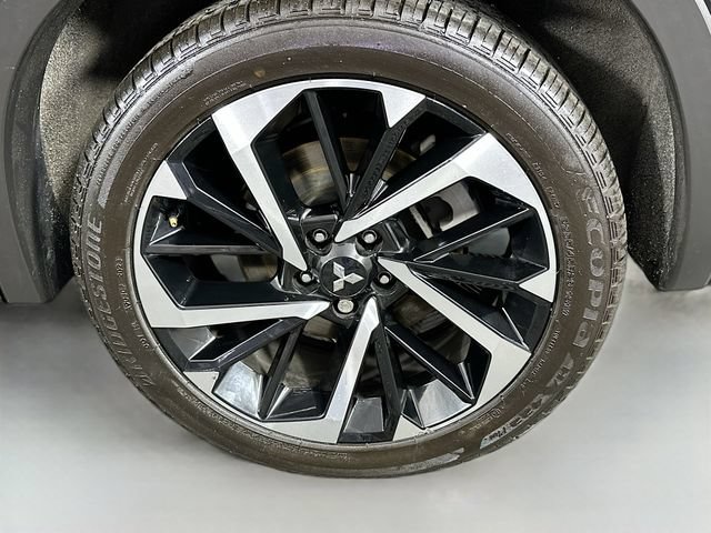 Used 2023 Mitsubishi Outlander SE AWD/4WD image 32