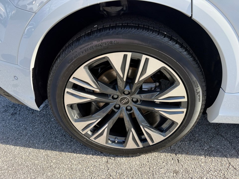 New 2026 Audi Q8 Premium Plus image 23