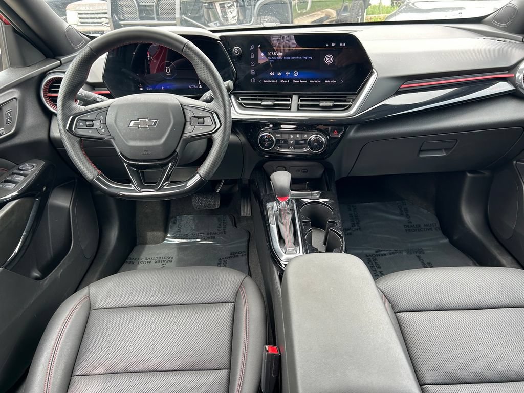 Used 2026 Chevrolet Trax RS w/ Sunroof Package FWD image 18
