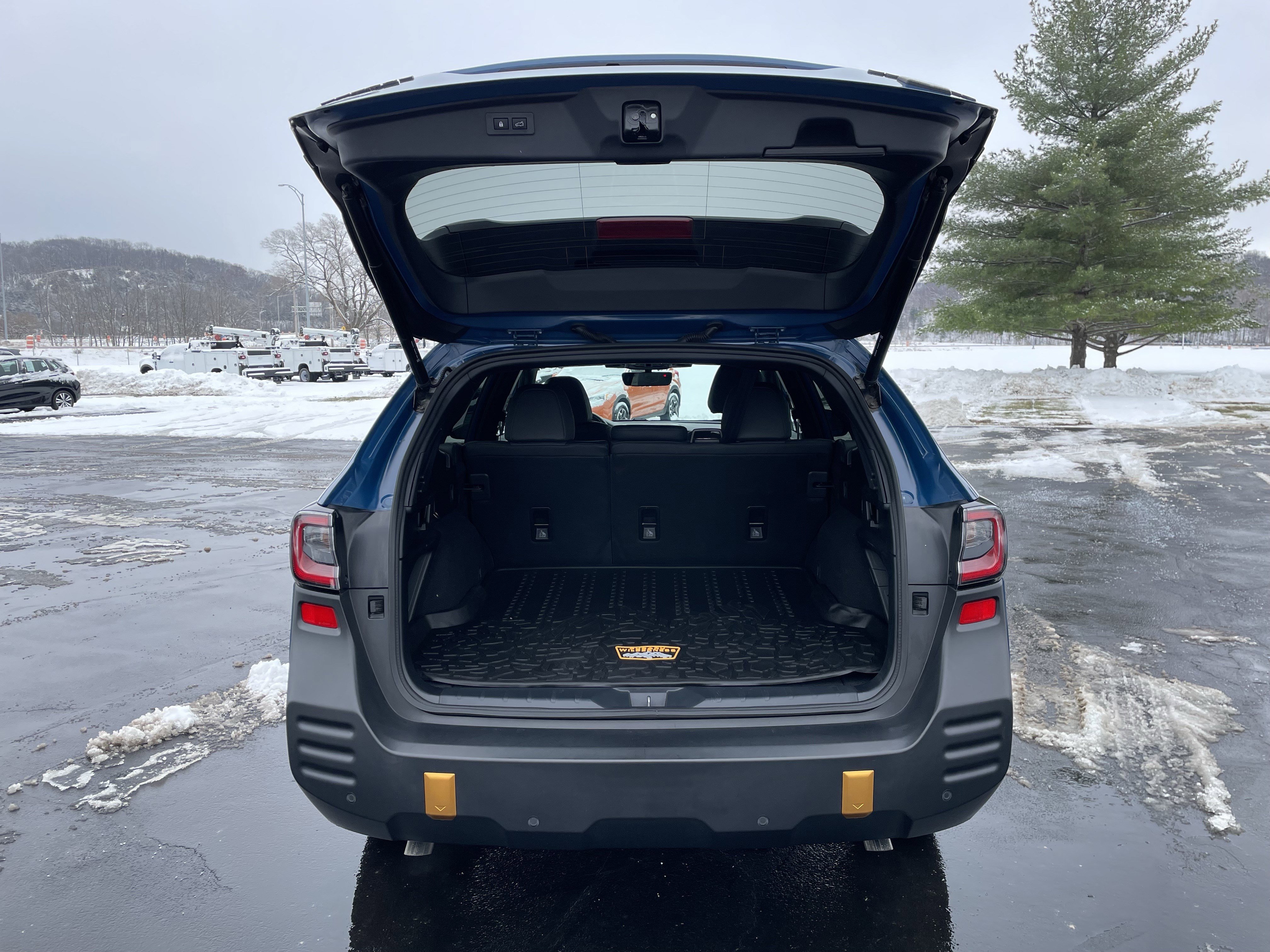 Used 2023 Subaru Outback Wilderness image 5