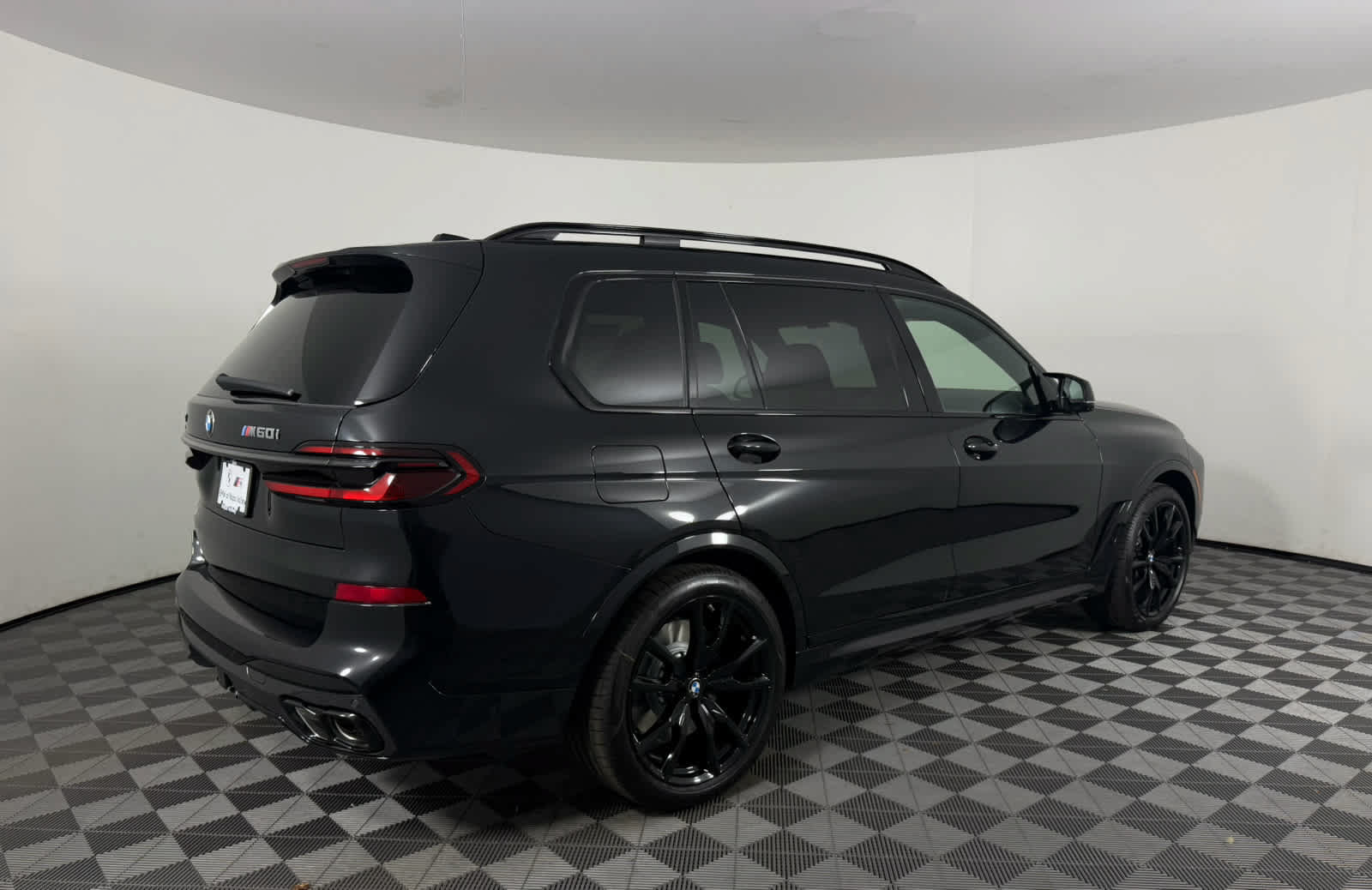 New 2027 BMW X7 M60i AWD/4WD image 3