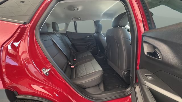 New 2026 Chevrolet Trax LT w/ Driver Confidence Package FWD image 16