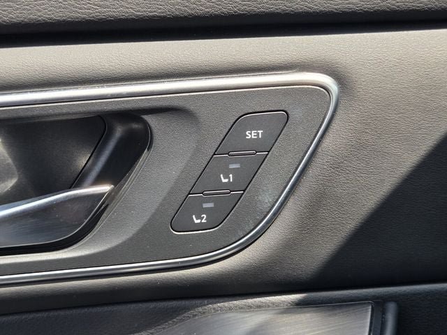 Used 2025 Nissan Rogue Platinum AWD/4WD image 37
