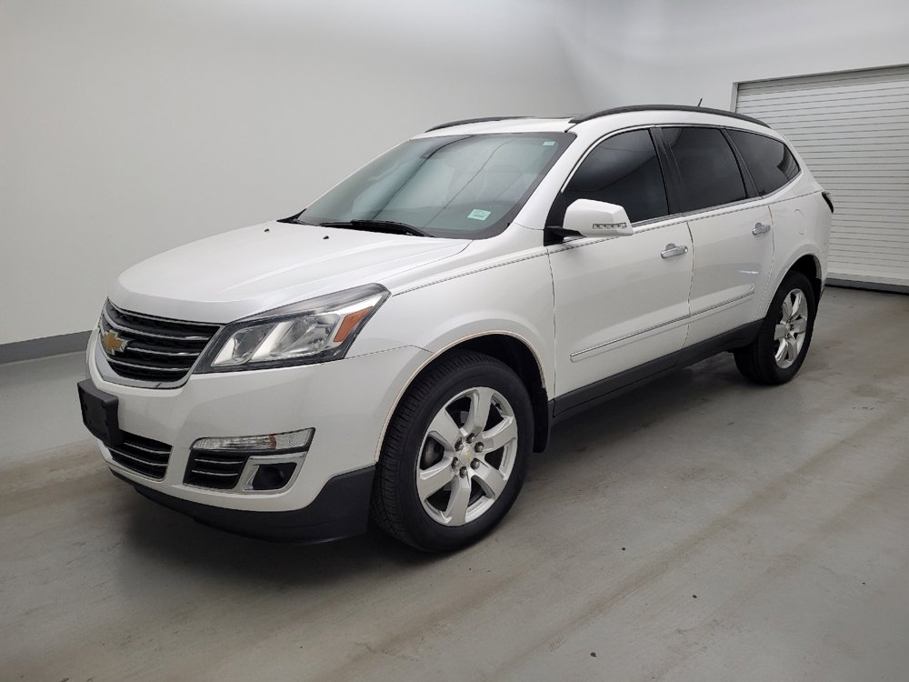 Used 2017 Chevrolet Traverse Premier FWD image 2