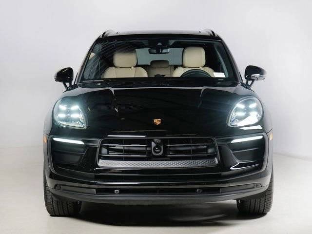 New 2026 Porsche Macan AWD/4WD image 6