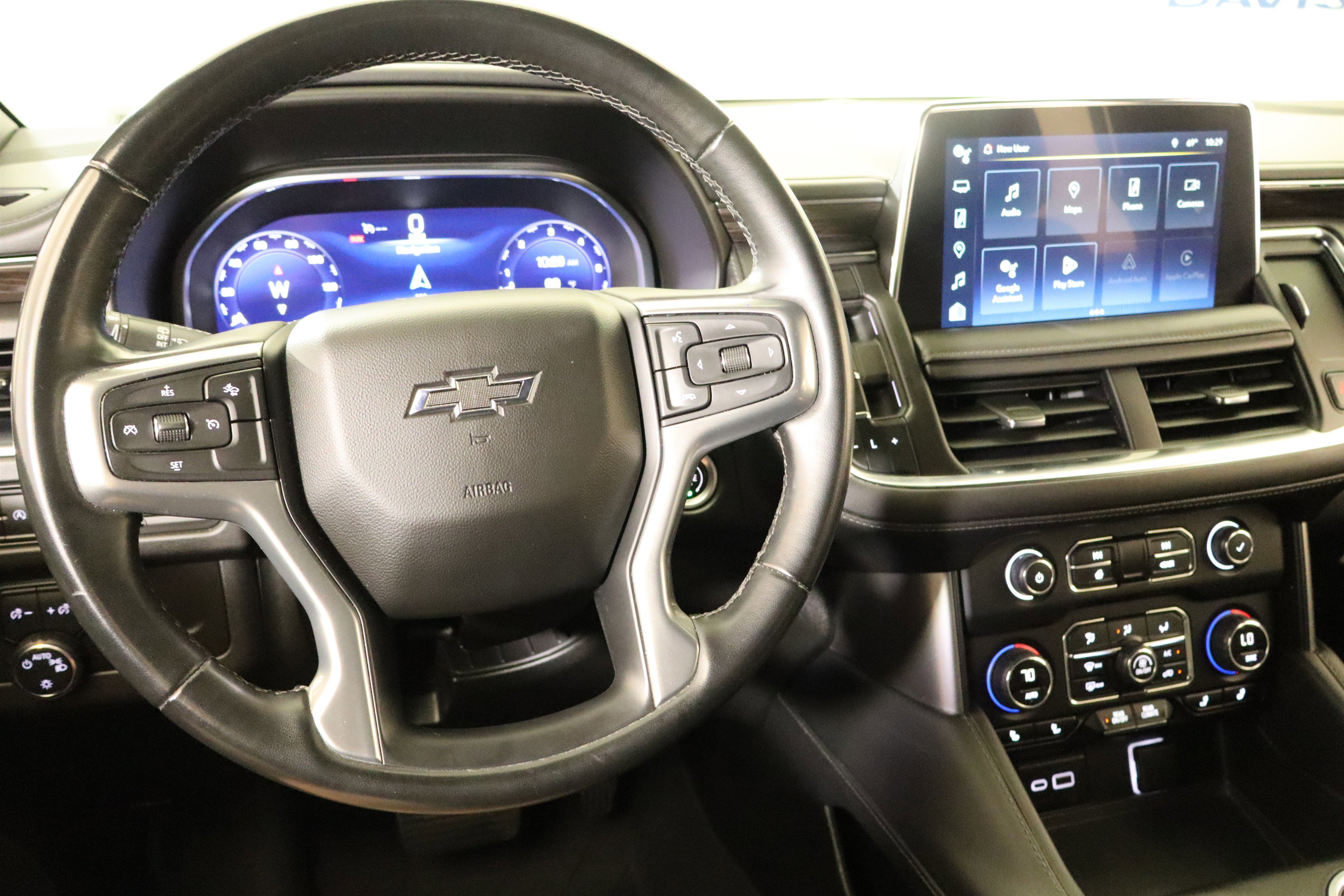 Used 2024 Chevrolet Suburban Z71 AWD/4WD image 24