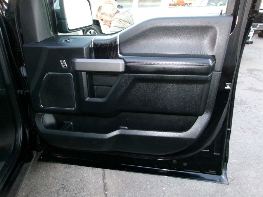 Used 2018 Ford F150 Platinum w/ Equipment Group 701A Luxury image 40