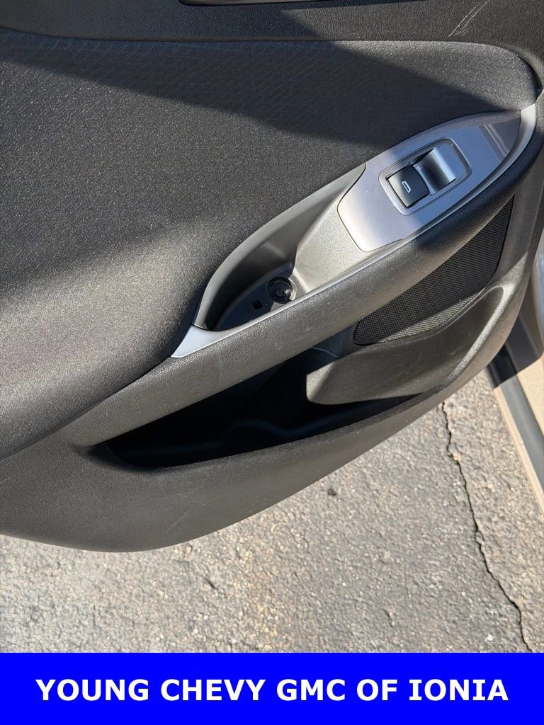 Used 2023 Chevrolet Malibu LT image 7