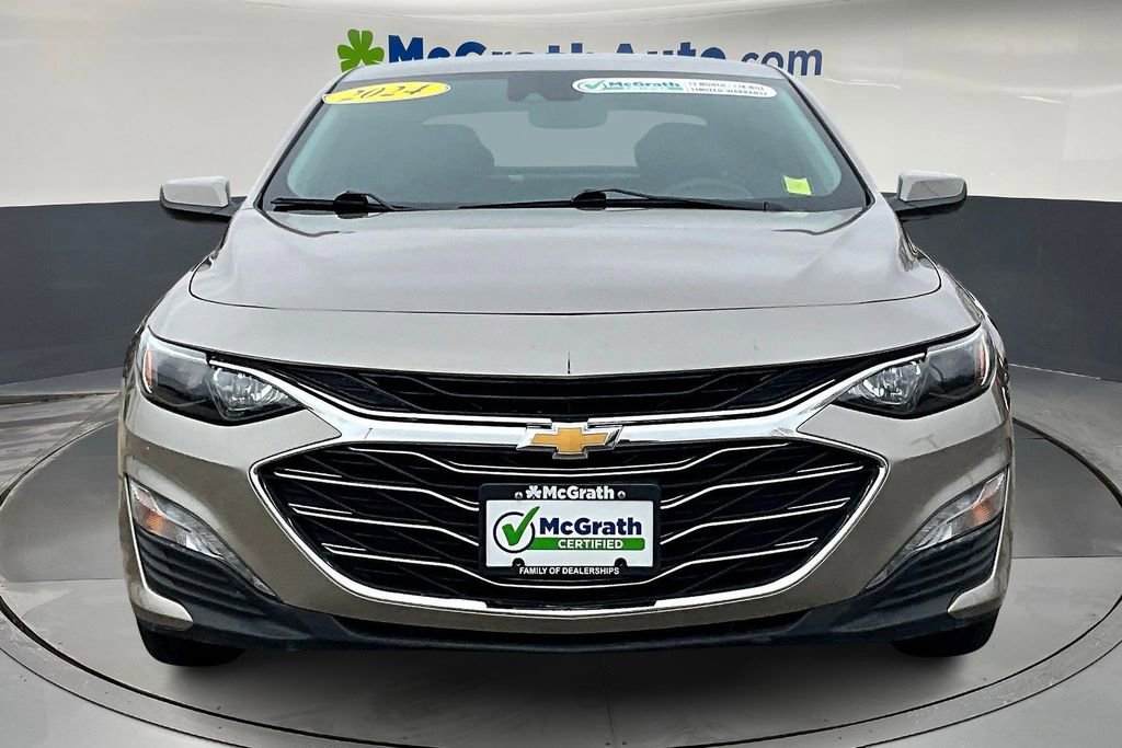 Used 2024 Chevrolet Malibu LT image 2
