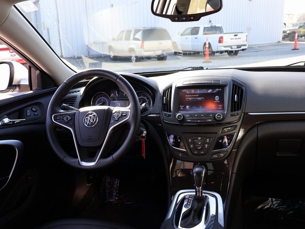 Used 2016 Buick Regal image 13