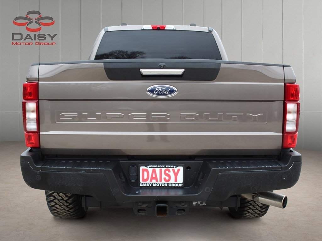 Used 2021 Ford F250 XLT w/ XLT Premium Package image 6