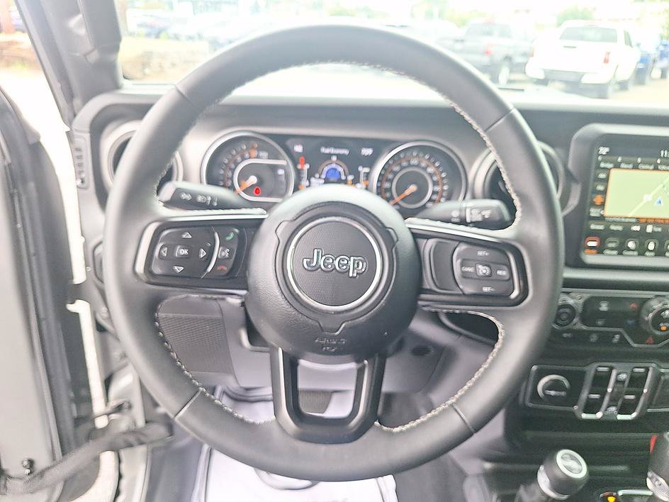 Used 2023 Jeep Gladiator Sport AWD/4WD image 13