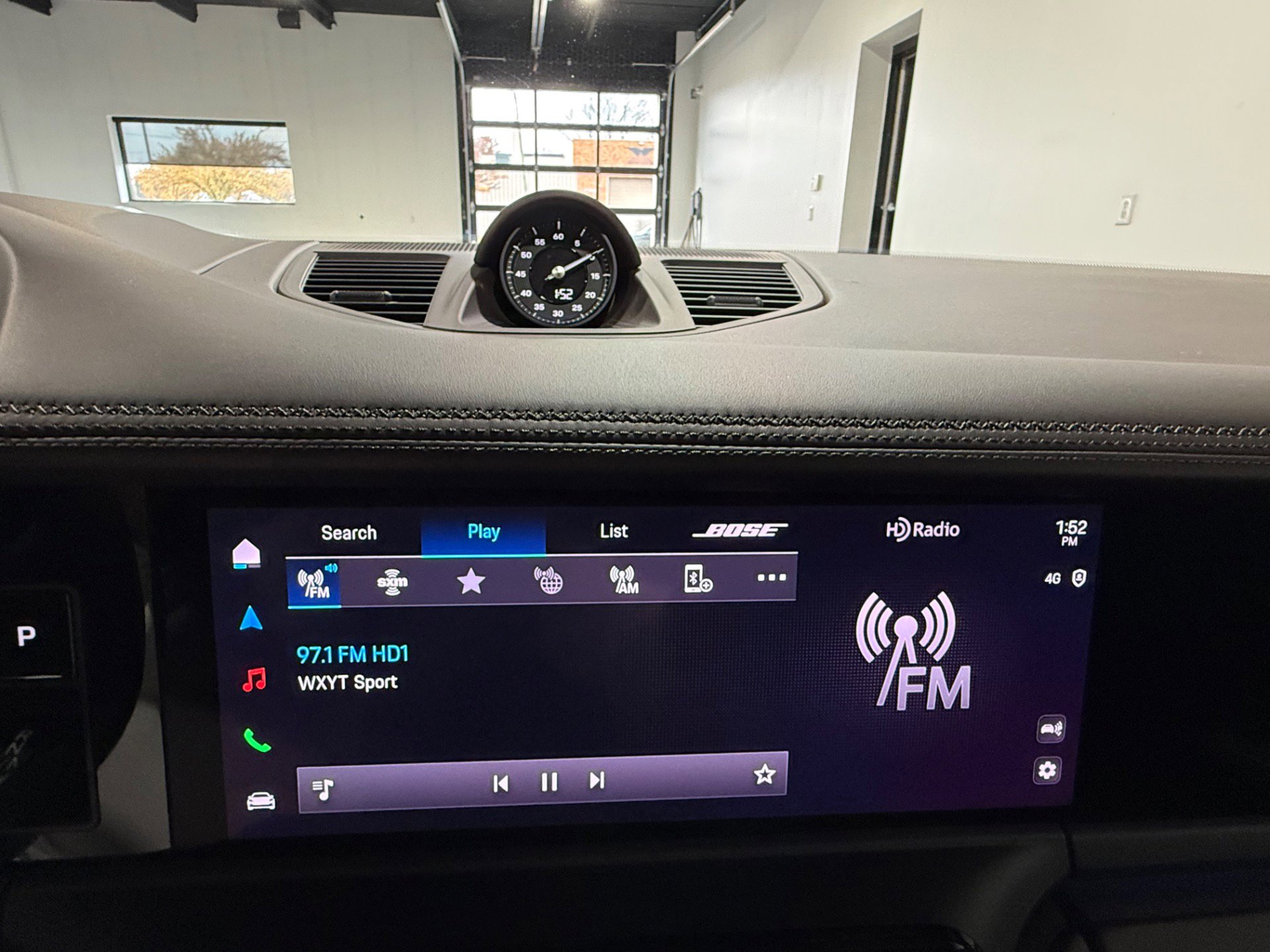 Used 2025 Porsche Panamera 4 image 46